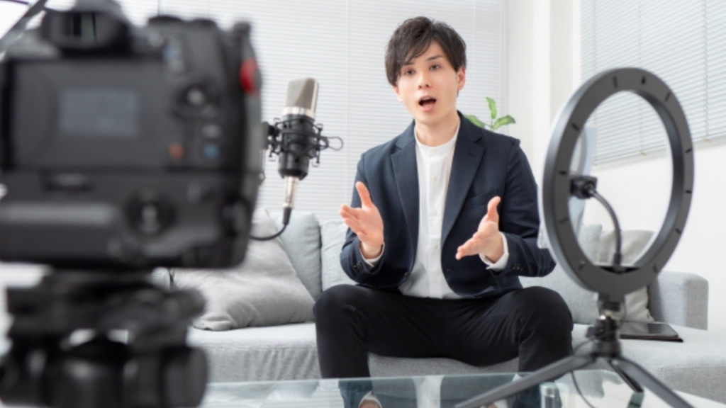 配信を行う男性